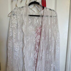 iCollection 3X White Jasmine Soft Sheer Lace Robe with Self Tie Sash